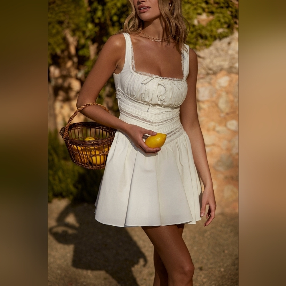 White Lace House of CB 'Tiffani'- Large